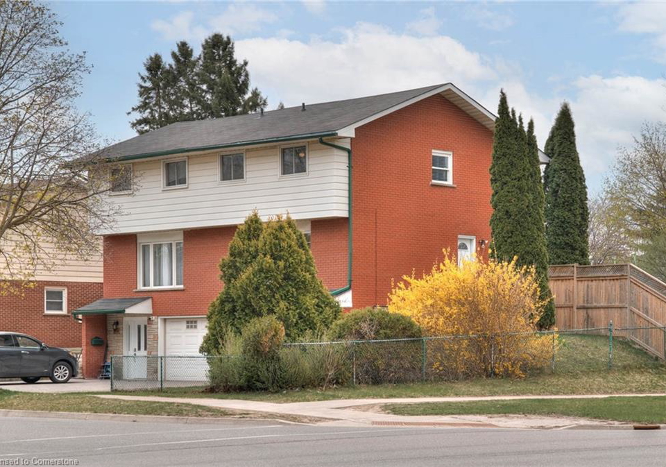 3-shaftsbury-drive-kitchener-ontario-40720795