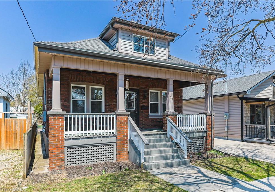 206-nelson-street-brantford-ontario-40720915