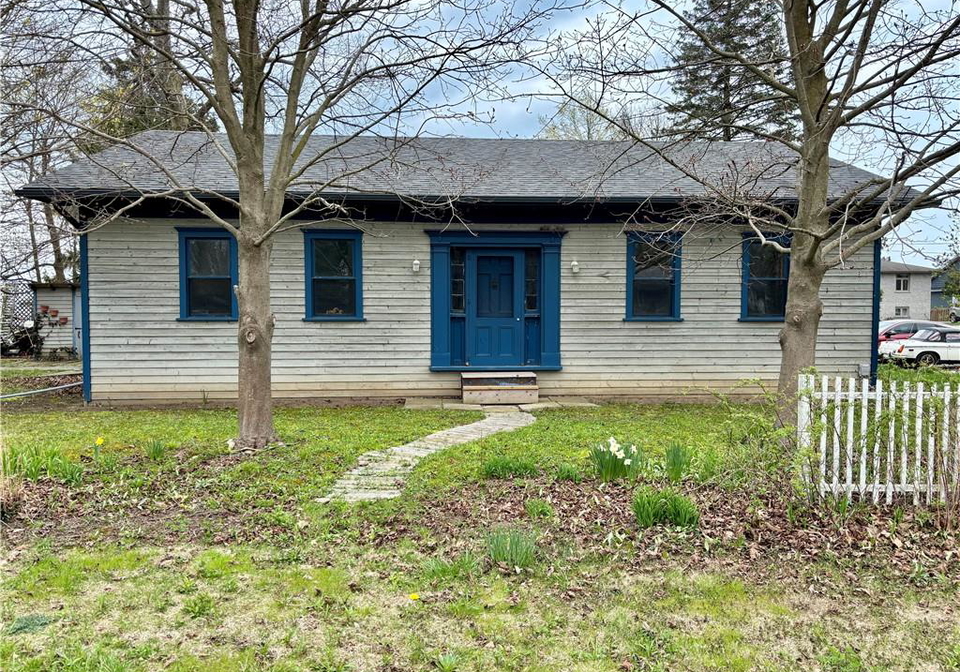 627-nelson-street-w-port-dover-ontario-40721437