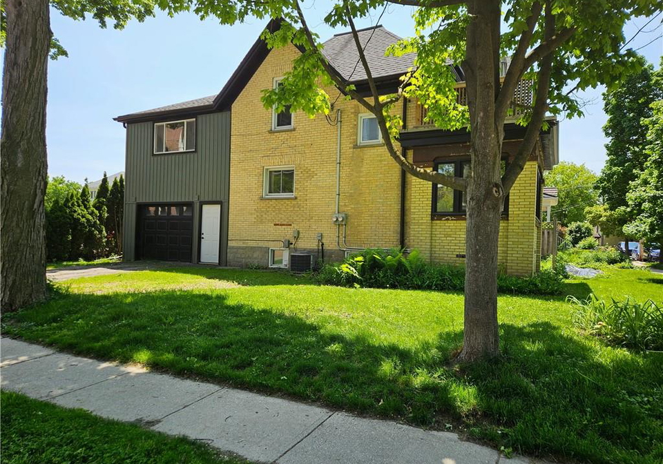 25-clarence-place-kitchener-ontario-40722021