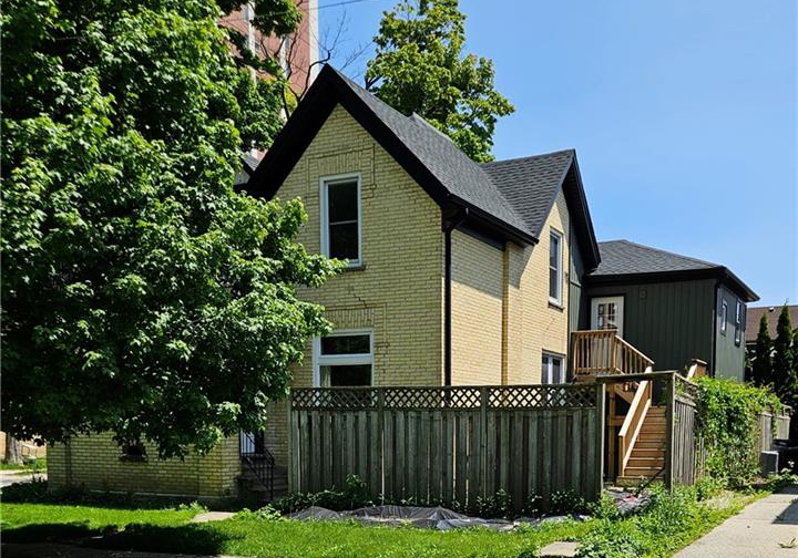 25-clarence-place-kitchener-ontario-40722021