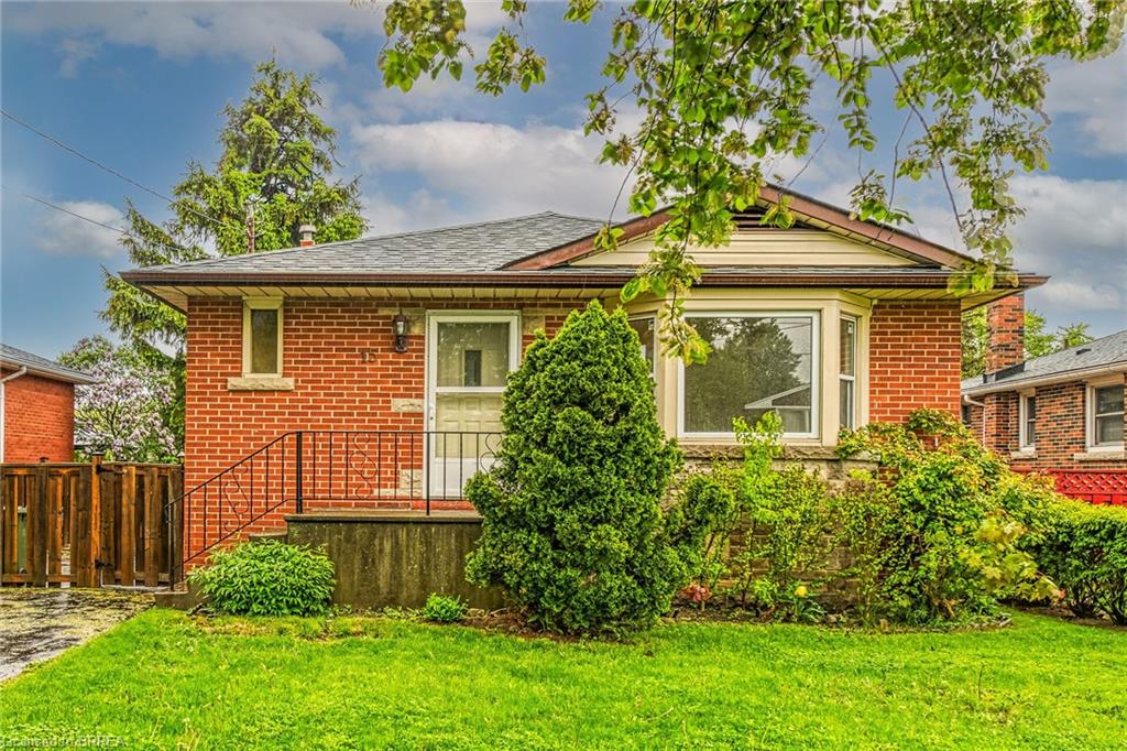 15-darcy-court-hamilton-ontario-40722066