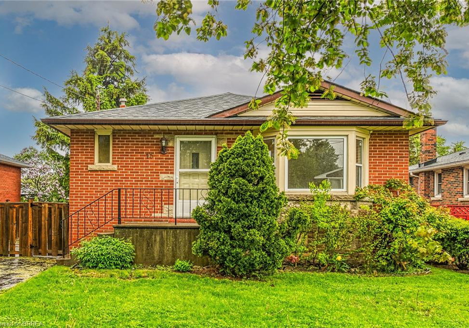 15-darcy-court-hamilton-ontario-40722066