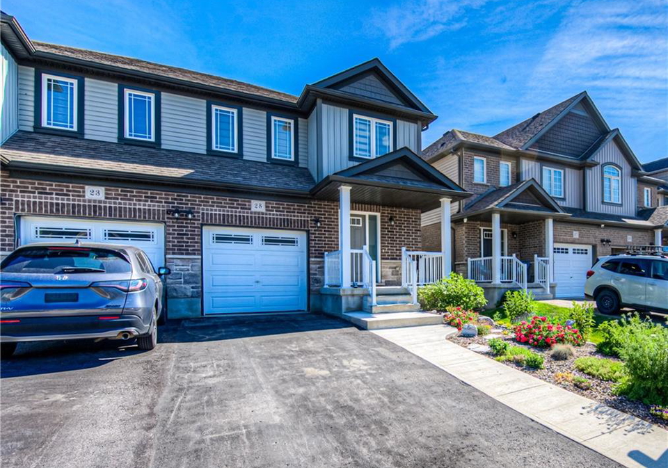 25-isaac-street-elmira-ontario-40722298