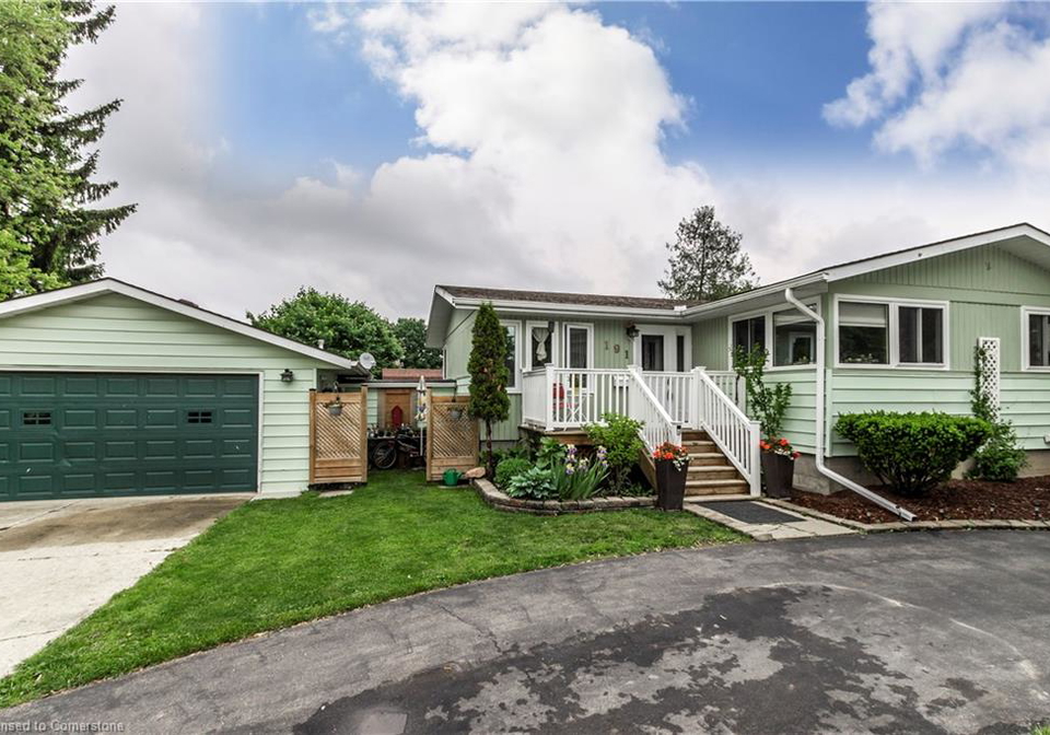 191-kent-street-mitchell-ontario-40722336