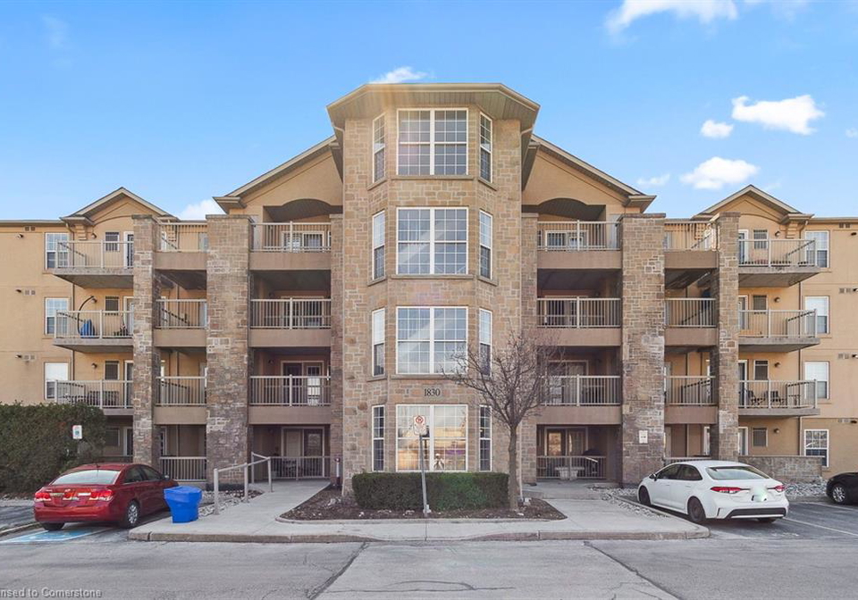 1830-walkers-line-burlington-ontario-40722356