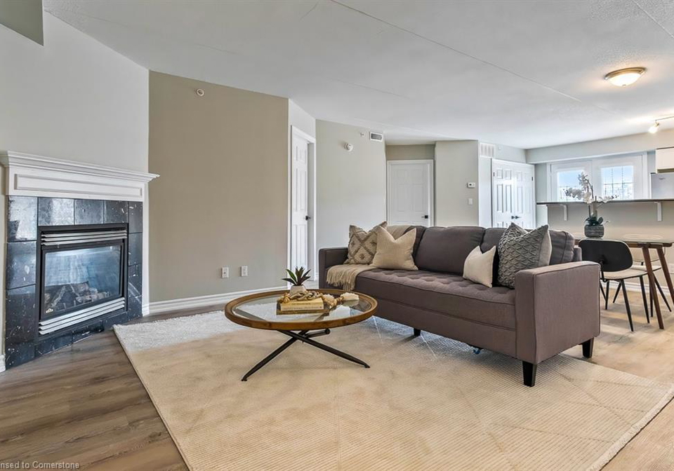 1830-walkers-line-burlington-ontario-40722356