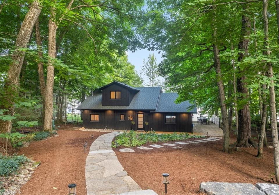 1140-foxpoint-road-bracebridge-ontario-40722451