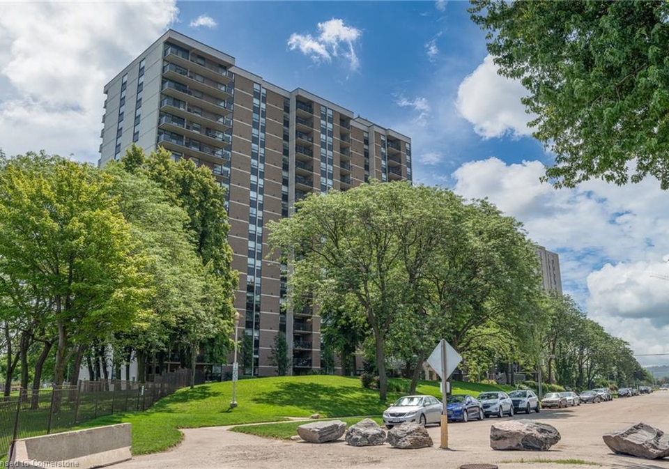 500-green-road-stoney-creek-ontario-40722459