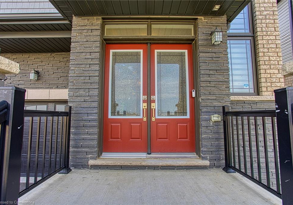 26-rebecca-way-caledonia-ontario-40722805
