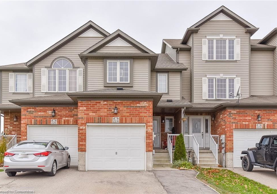 224-westmeadow-drive-kitchener-ontario-40722929