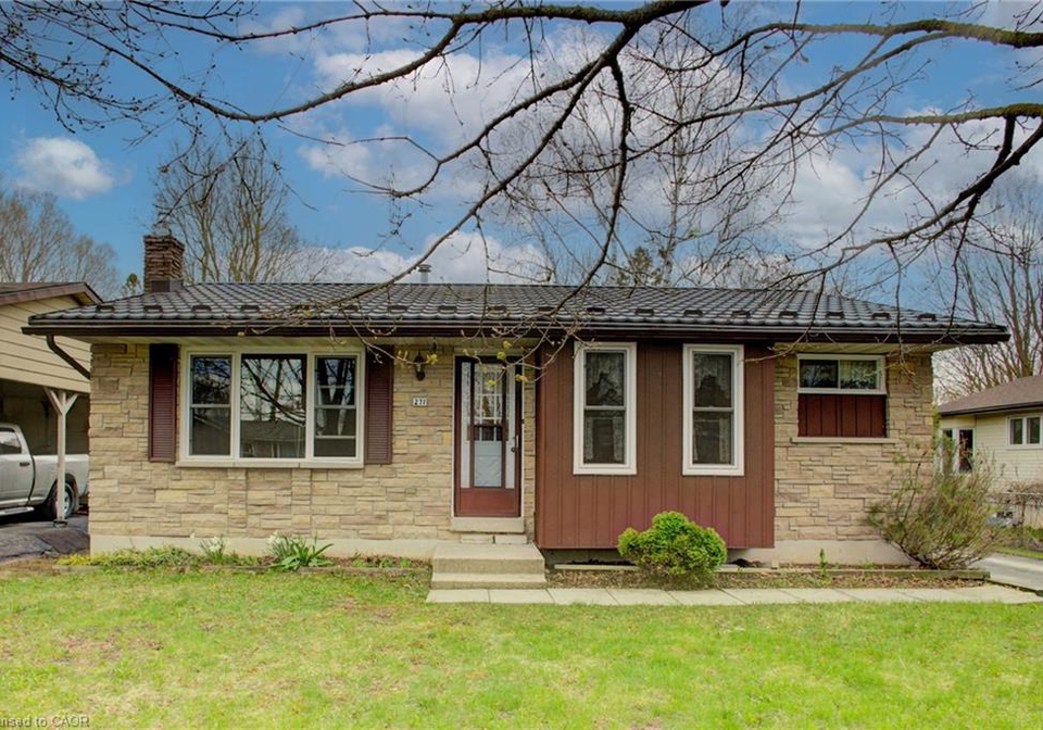 271-forest-glen-crescent-mount-forest-ontario-40723005