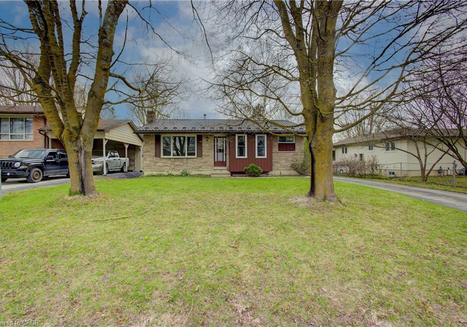 271-forest-glen-crescent-mount-forest-ontario-40723005