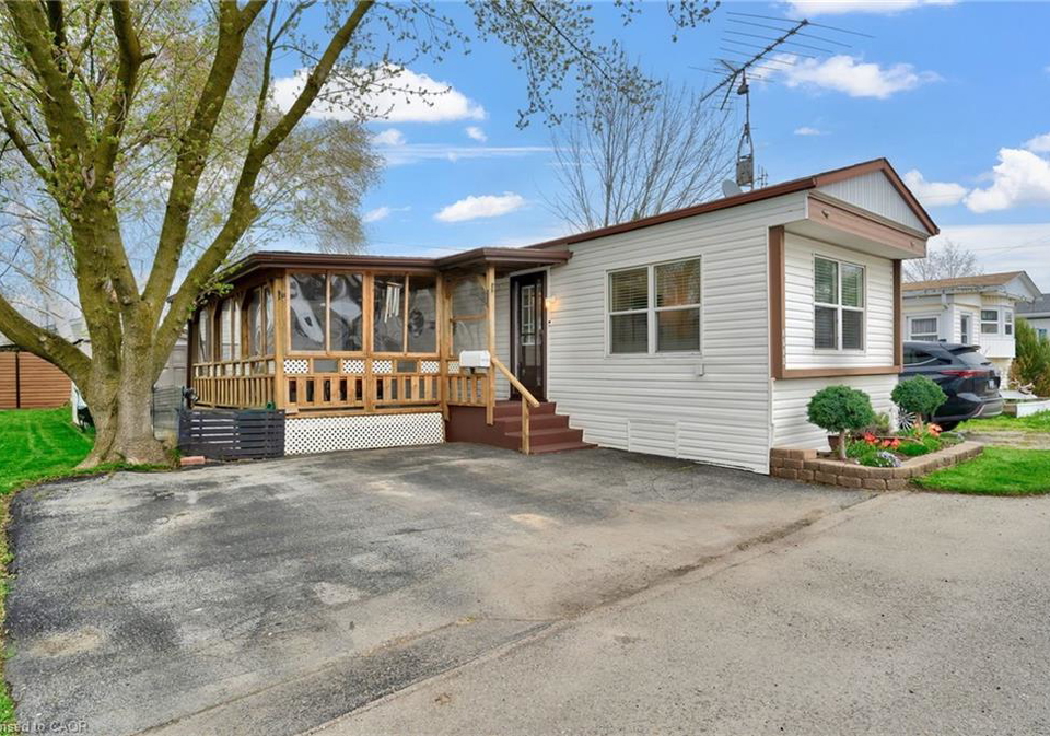 4593-abigail-lane-beamsville-ontario-40723048