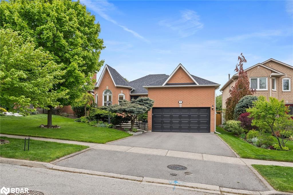 9-gollop-crescent-georgetown-ontario-40723252