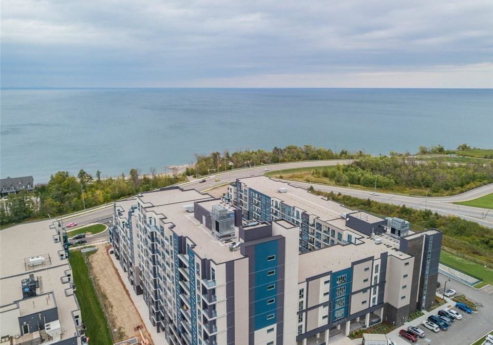 16-concord-place-grimsby-ontario-40723464