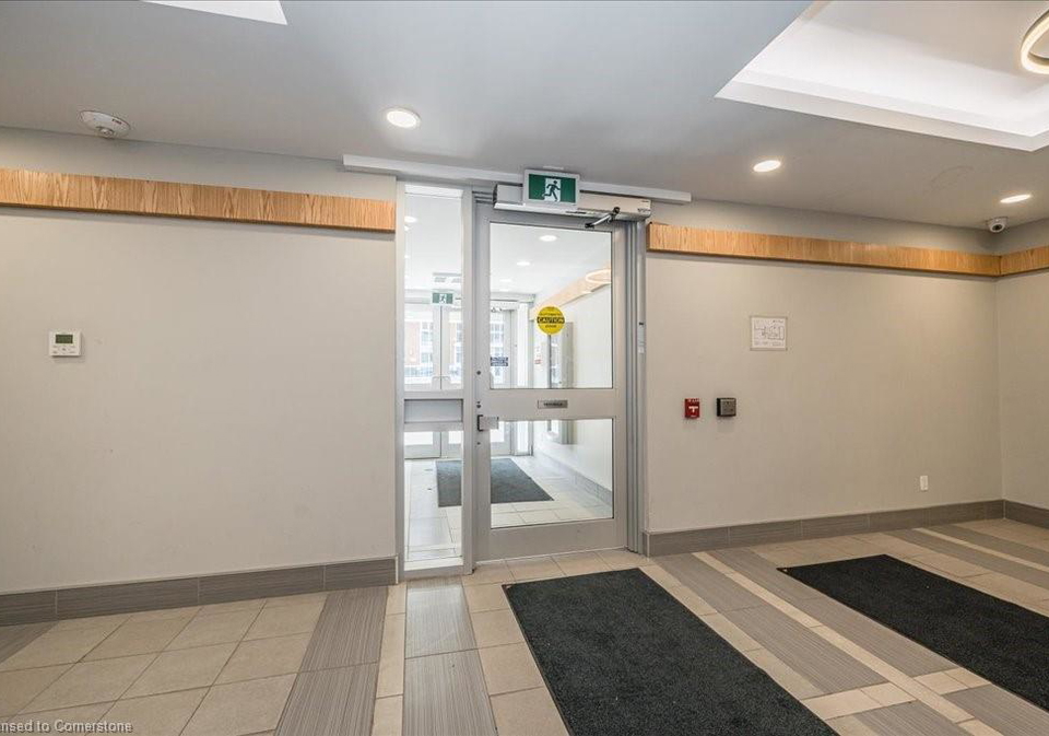 258b-sunview-street-waterloo-ontario-40723728