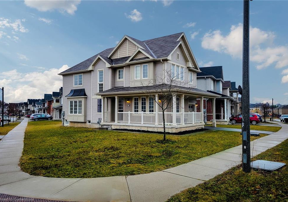 64-longboat-run-w-brantford-ontario-40723885