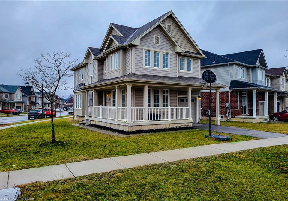 64-longboat-run-w-brantford-ontario-40723885