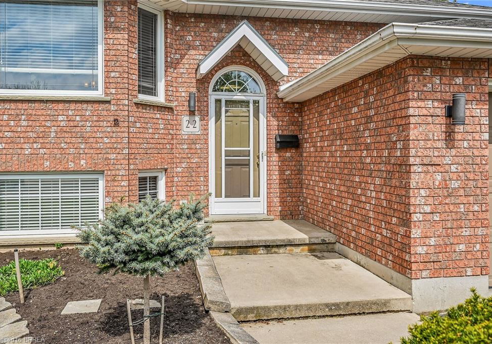 22-passmore-court-brantford-ontario-40723948