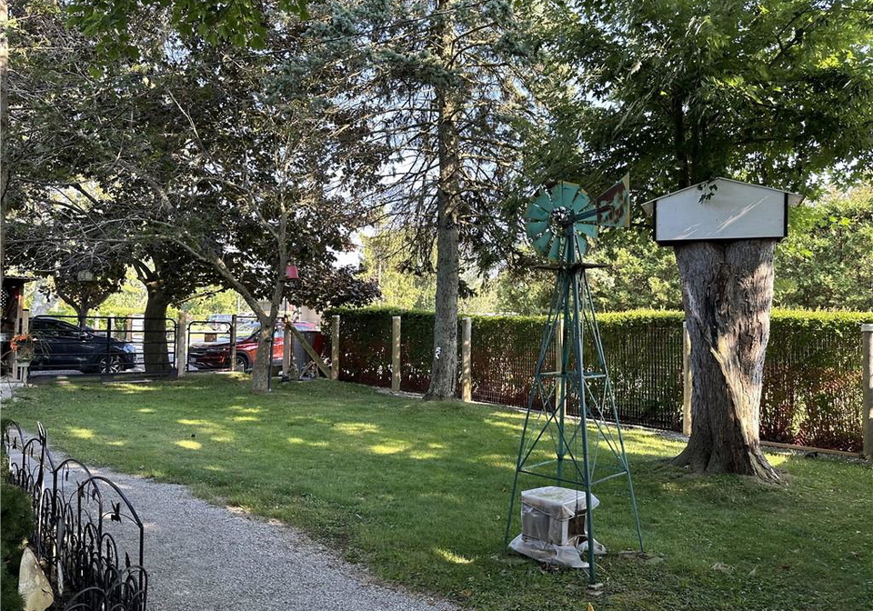 33-vaughan-drive-port-dover-ontario-40723965