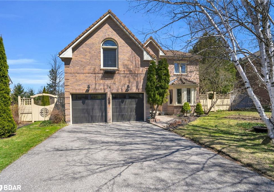 74-windham-trail-aurora-ontario-40723980