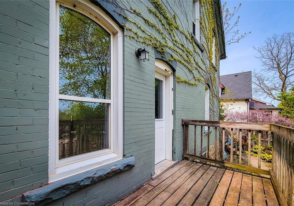 115-main-street-w-grimsby-ontario-40724241