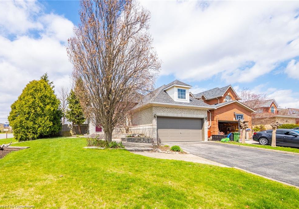 1-strathroy-crescent-waterdown-ontario-40724275