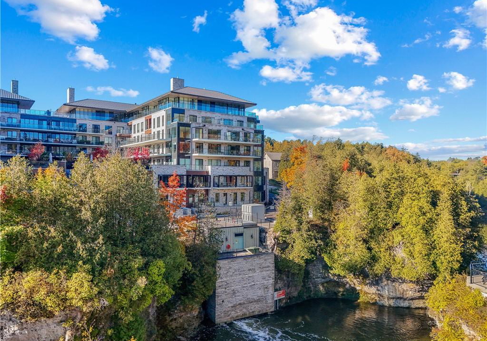 6523-wellington-7-road-elora-ontario-40724340