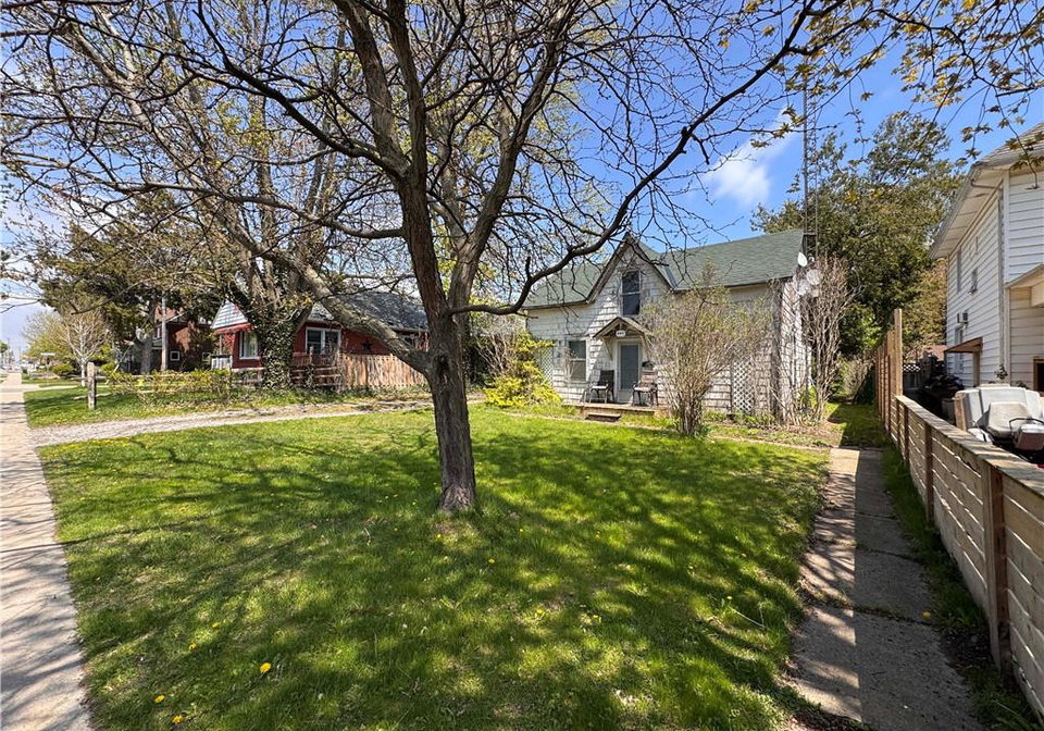 221-norfolk-street-n-simcoe-ontario-40724445