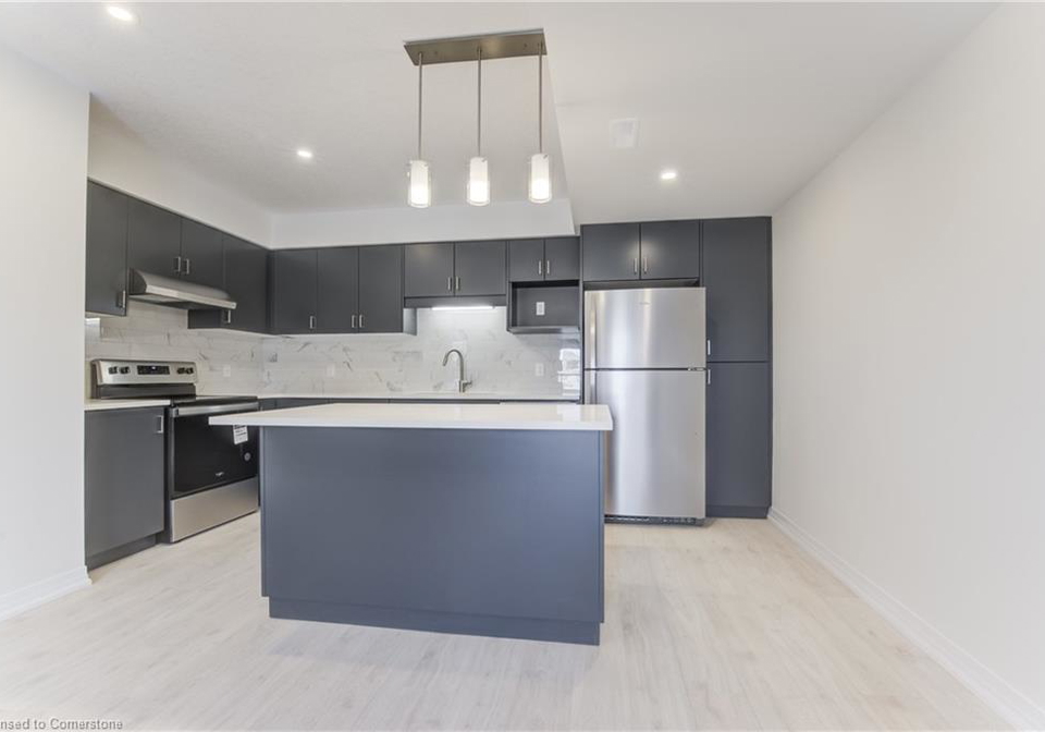 210-serene-way-kitchener-ontario-40724507