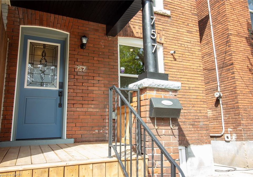 757-cannon-street-e-hamilton-ontario-40724554