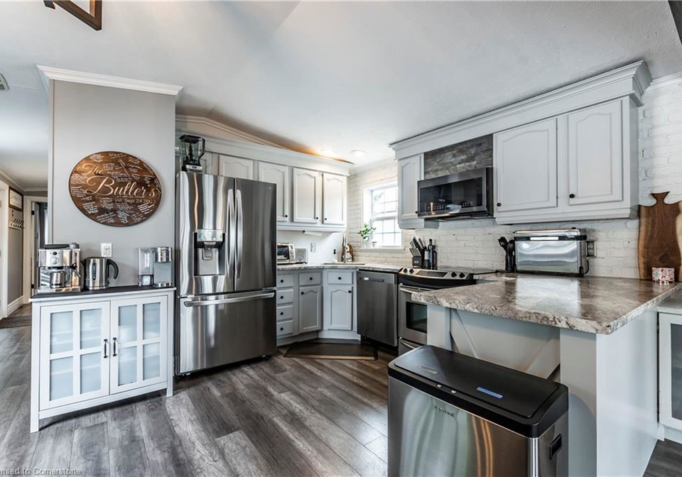 3-elm-street-puslinch-ontario-40724582