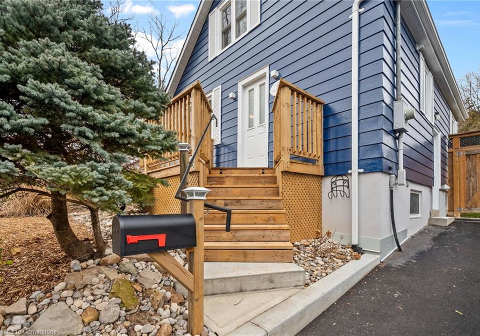 87-alma-street-hamilton-ontario-40724717