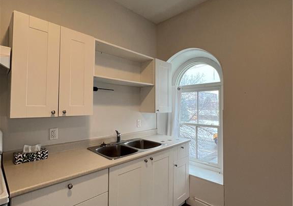 81-water-street-s-cambridge-ontario-40724953