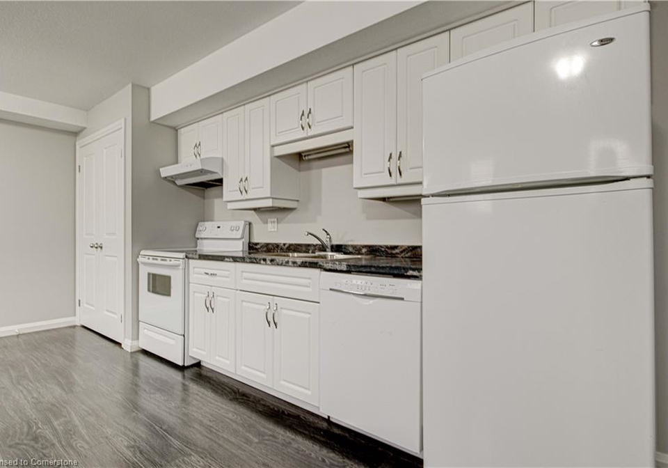 338-thomas-slee-drive-kitchener-ontario-40725531
