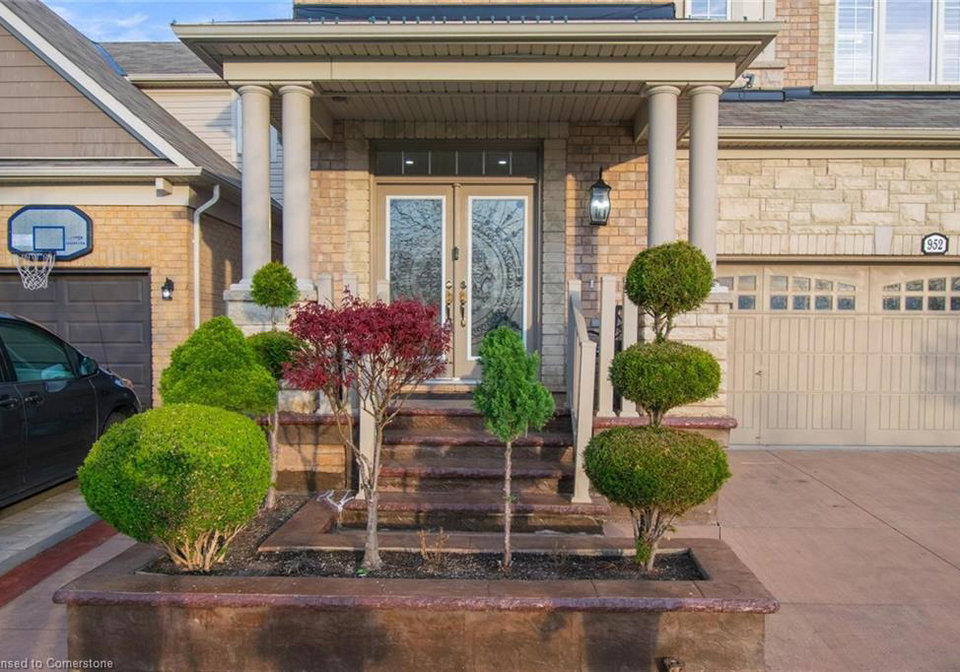 952-clarke-boulevard-milton-ontario-40725675