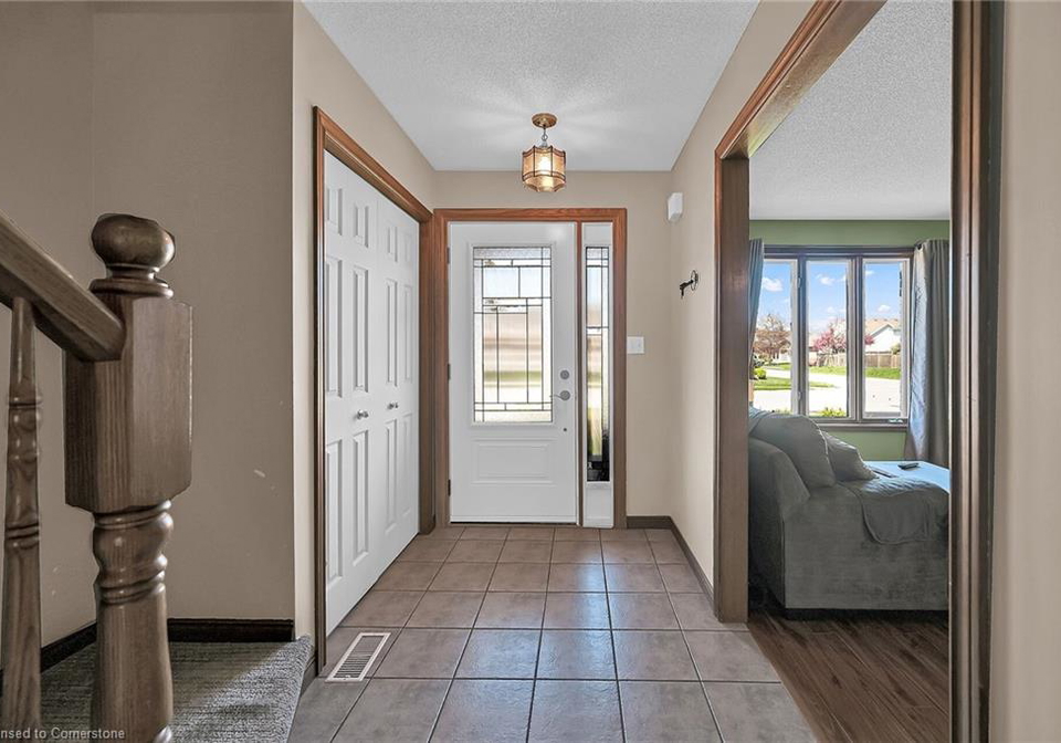43-jamieson-drive-caledonia-ontario-40726609