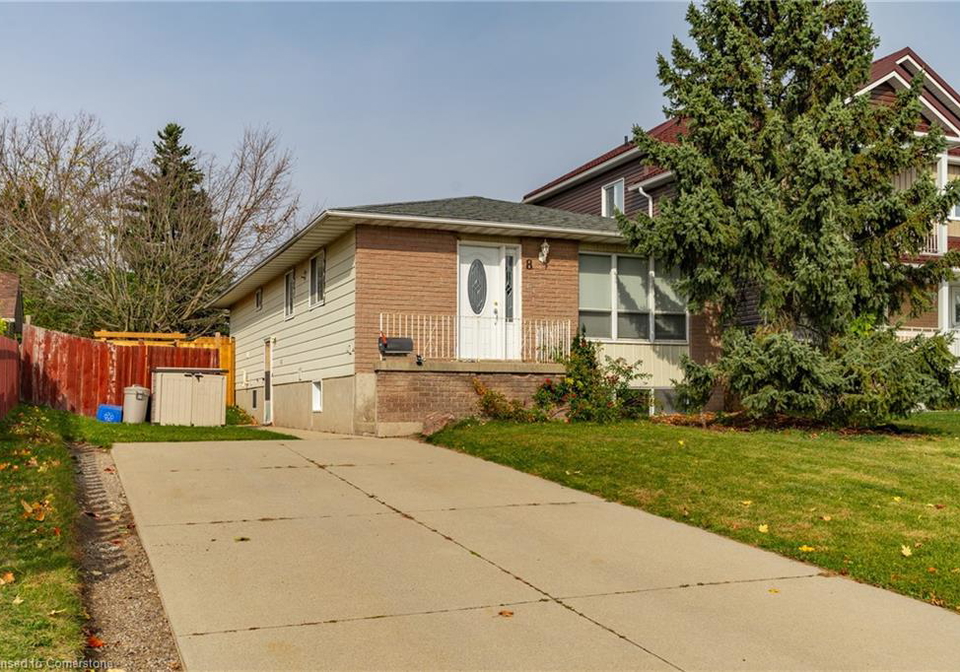 8-sekura-place-cambridge-ontario-40726657