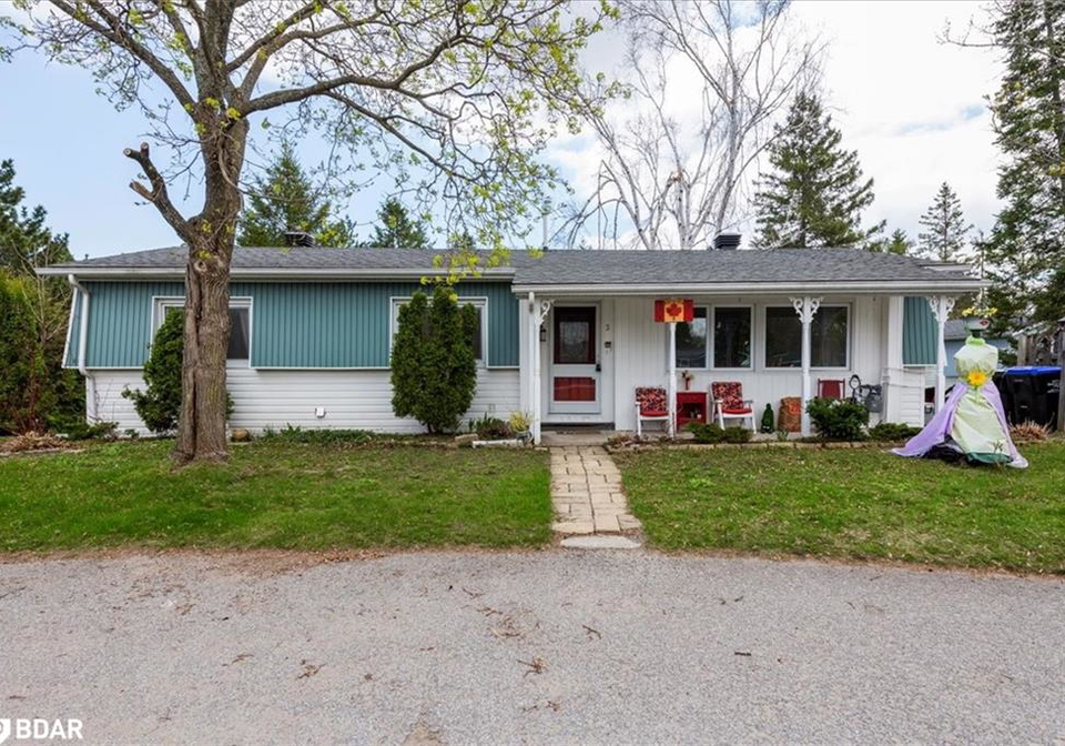 3-yew-court-innisfil-ontario-40726824