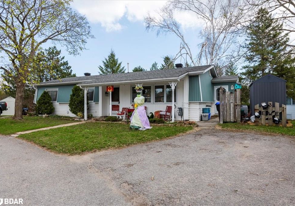 3-yew-court-innisfil-ontario-40726824