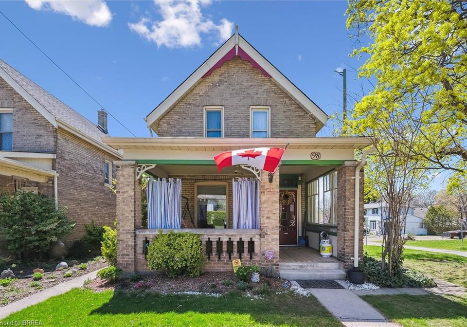 98-walnut-street-paris-ontario-40726900