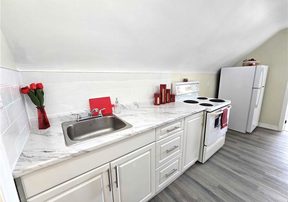 300-balmoral-avenue-n-hamilton-ontario-40726915