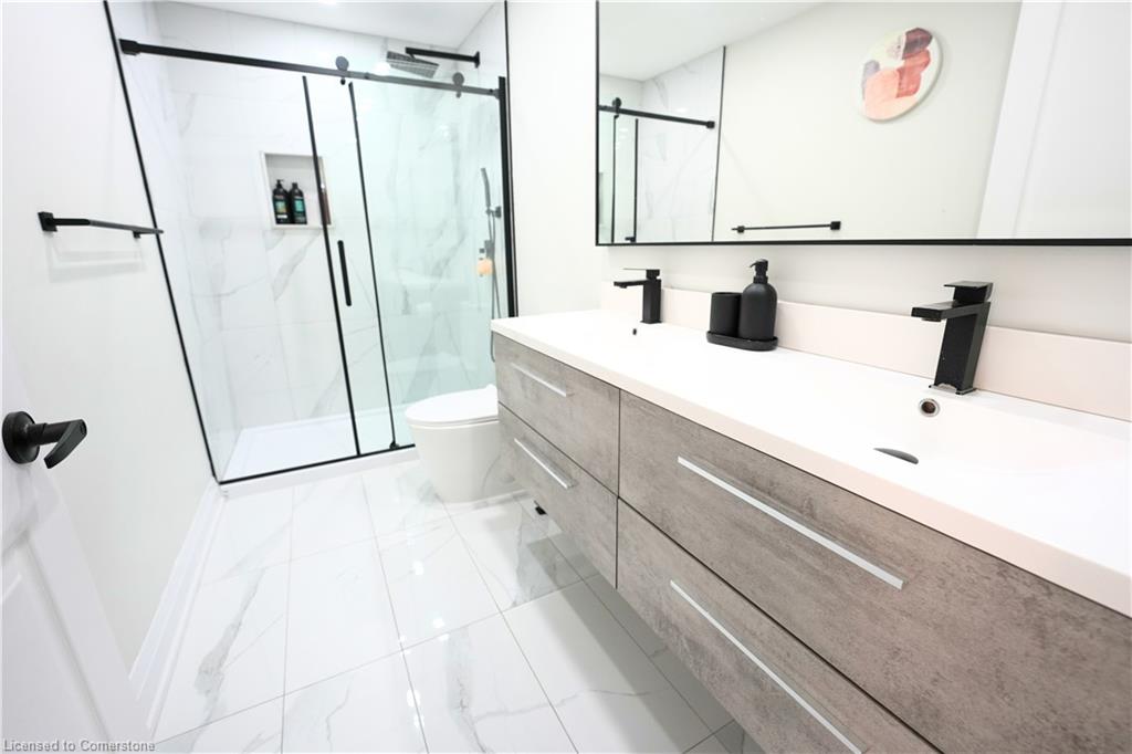 134-jansen-avenue-kitchener-ontario-40727184