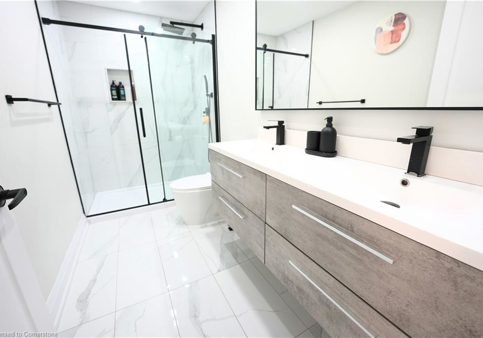 134-jansen-avenue-kitchener-ontario-40727184
