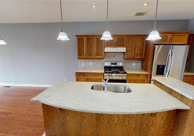 17-forestview-court-smithville-ontario-40727403