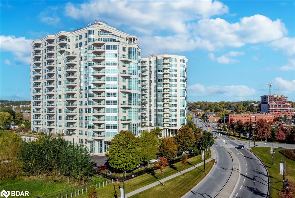 2-toronto-street-barrie-ontario-40727577