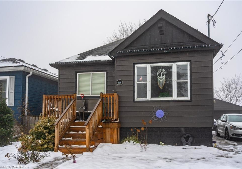 203-east-15th-street-hamilton-ontario-40727725