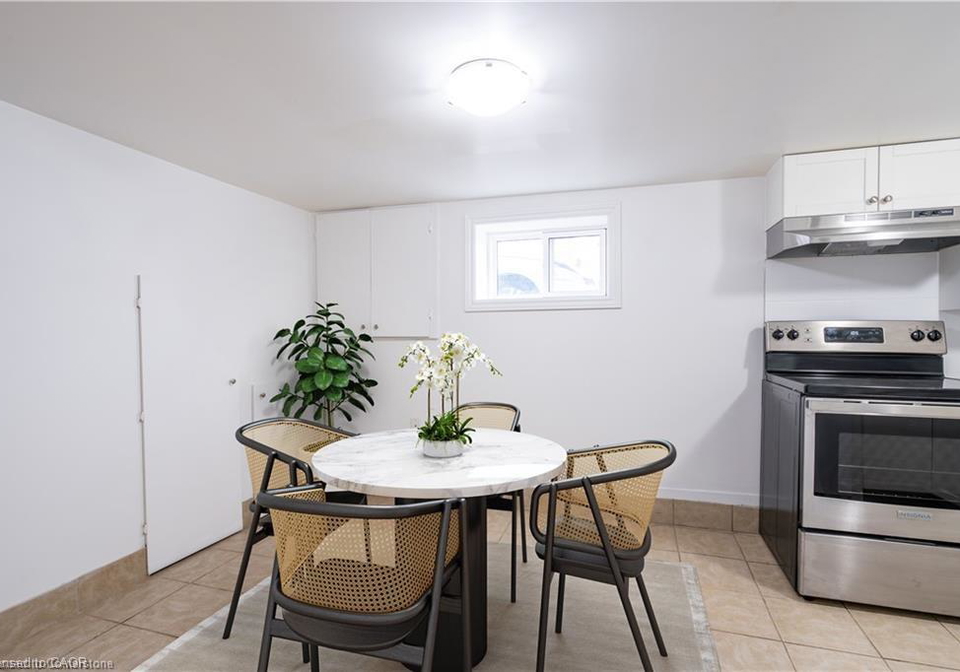203-east-15th-street-hamilton-ontario-40727725