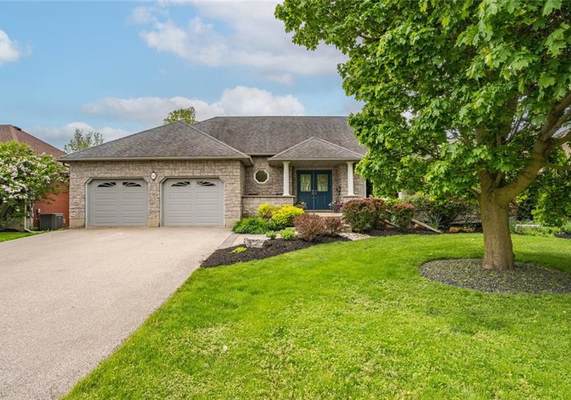 92-race-street-paris-ontario-40727841